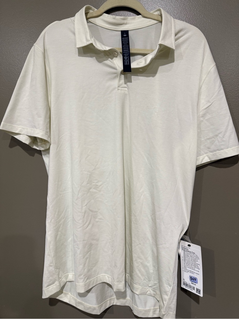 lululemon athletica Men’s Polo Shirt in Cream